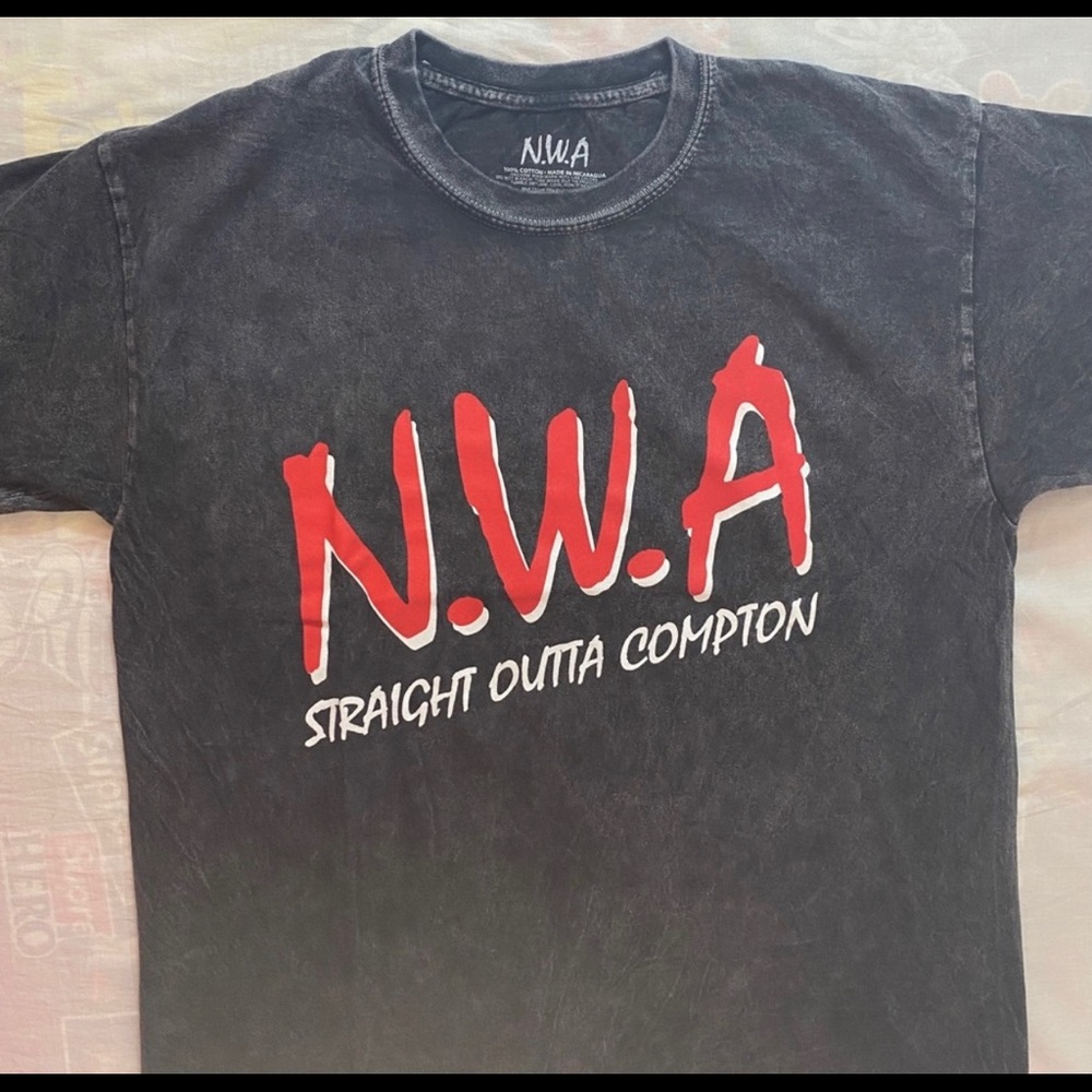 NWA -Straight Outta Compton T-Shirt Size Medium Black Stonewash Tee NEW